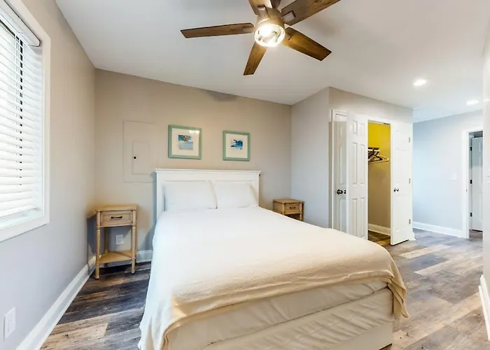 Apartment La Vista Bay-112 - 75th St -upper -d
