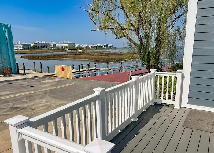 La Vista Bay-112 - 75th St -upper -d Apartment *